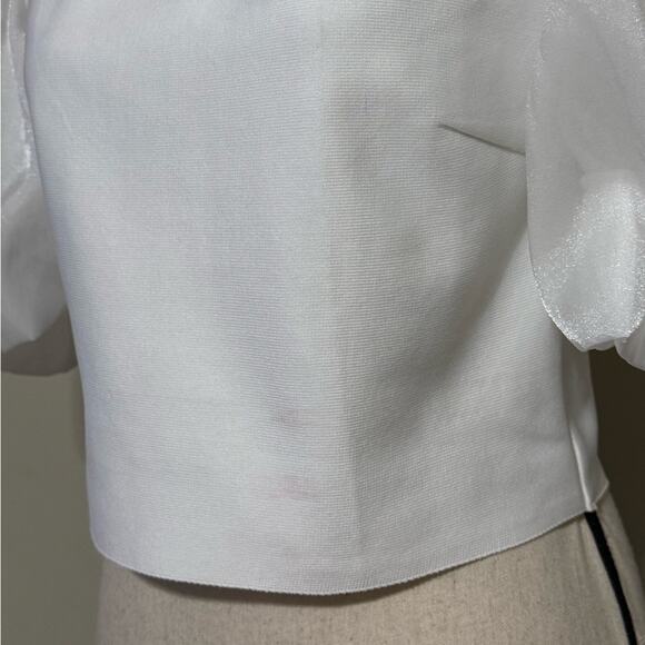 Twelfth size large puff sleeve white crop top off the shoulder adjustable straps - Picture 2 of 12